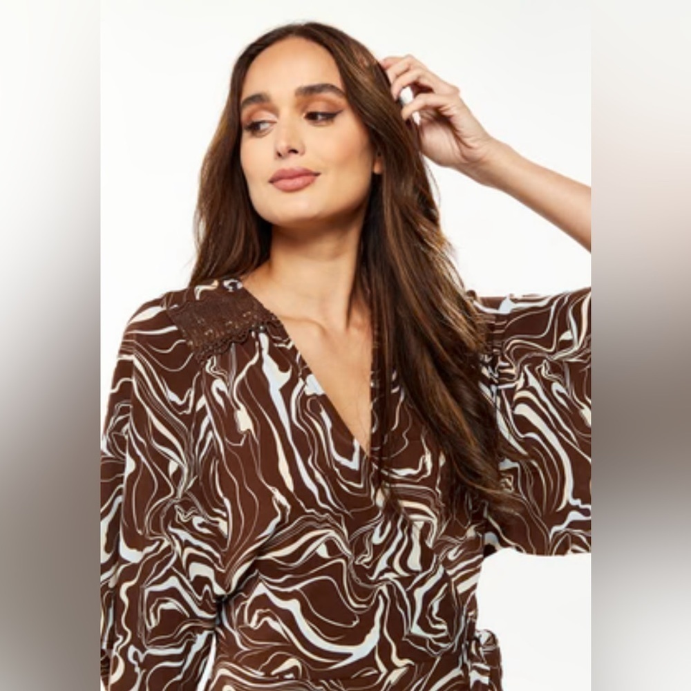 Sweet Rain Liquorish Scribble Print Top With Kimono Sleeves Brown - Picture 2 of 9